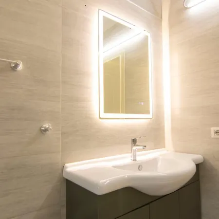 Lord's Center Τίρανα